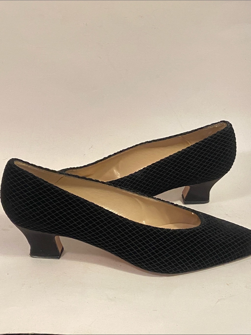 Proxy Spain VTG Black Textured Suede Low Kitten Heel Pumps 8.5N